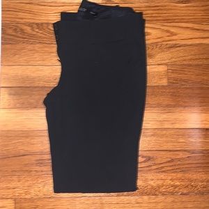 The Limited Drew Fit Pants - Size 2 Short